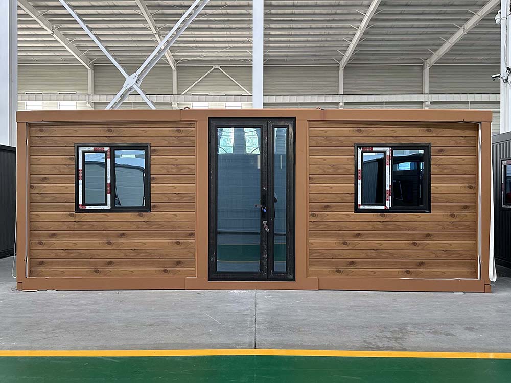 Double wing expansion box with a 10 foot flat top specification